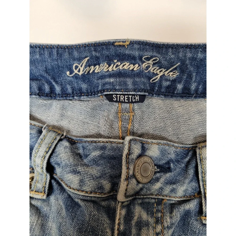 American Eagle AE Denim Shorts Women's 4, Low Rise Cut-off Medium Wash 3
